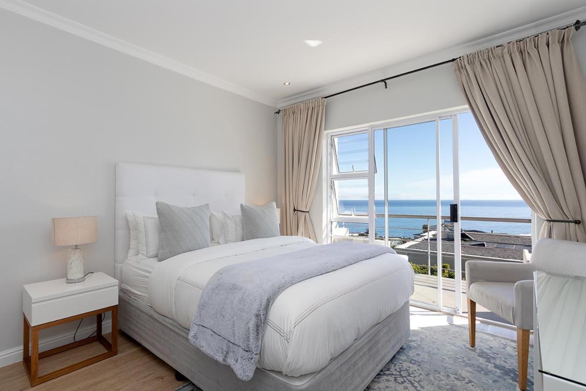 Stunning Sea View Apartment - Camps Bay 케이프타운 외부 사진